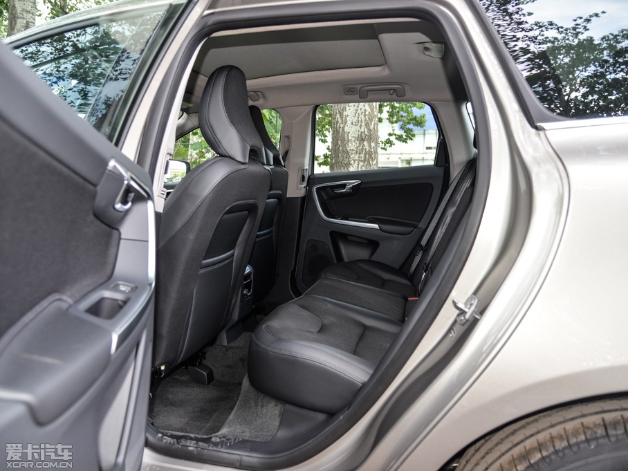 2016֠XC60 2.0T T5 а