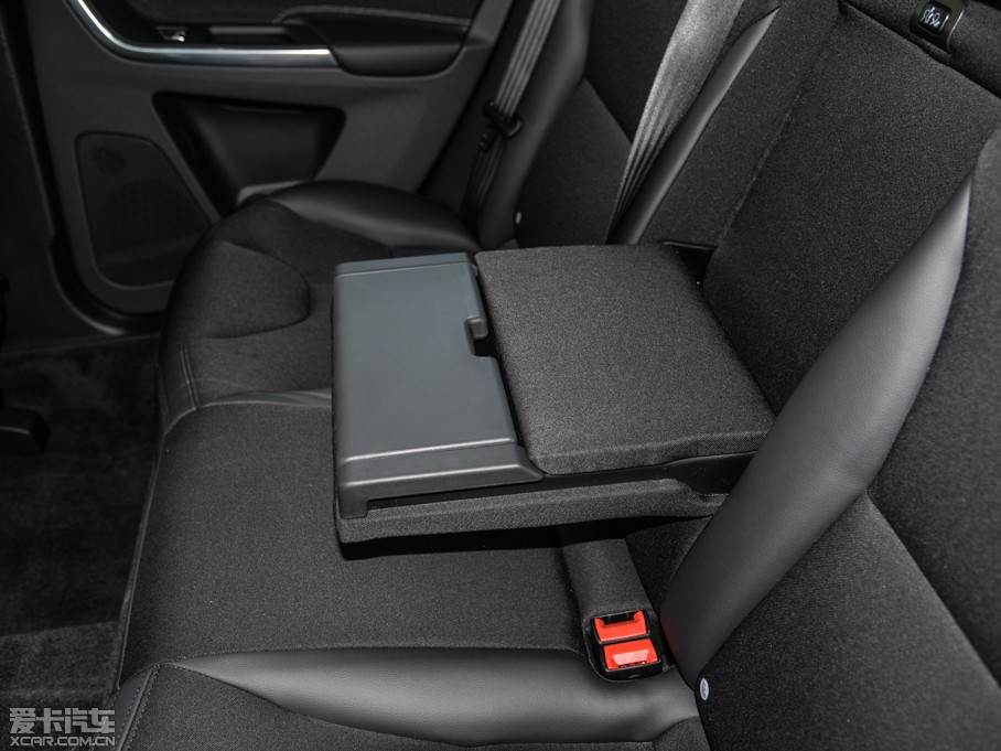 2016֠XC60 2.0T T5 а