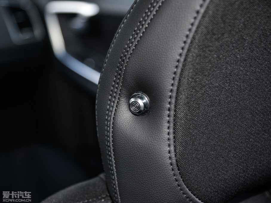 2016֠XC60 2.0T T5 а