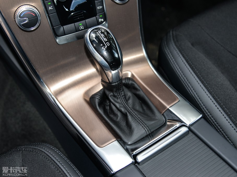 2016֠XC60 2.0T T5 а