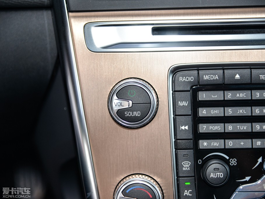 2016֠XC60 2.0T T5 а