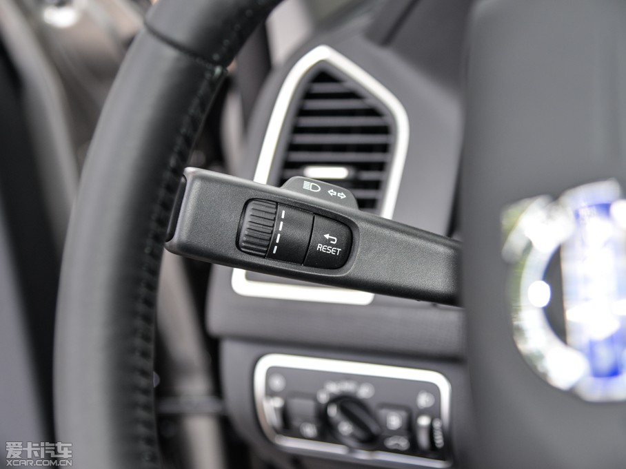 2016֠XC60 2.0T T5 а