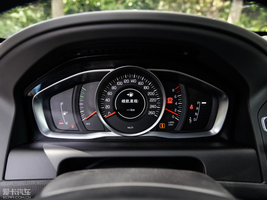 2016֠XC60 2.0T T5 а