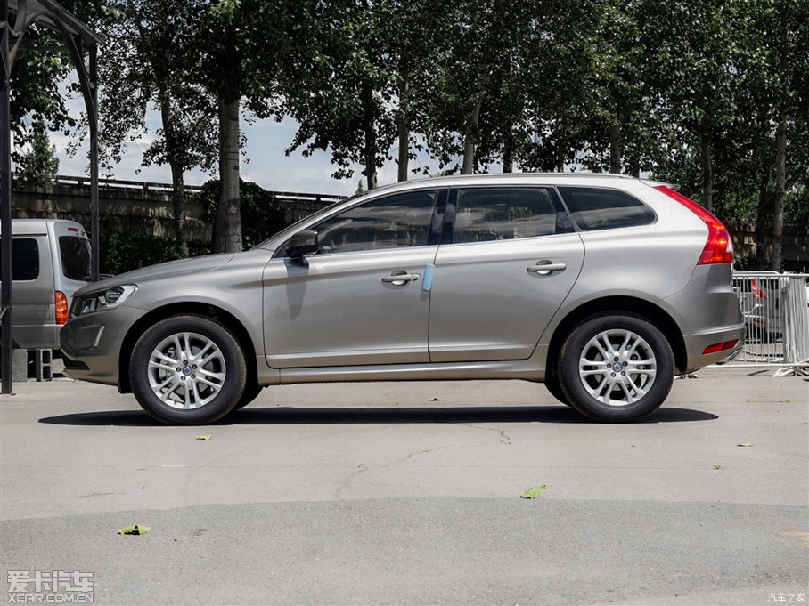 2016֠XC60 2.0T T5 а