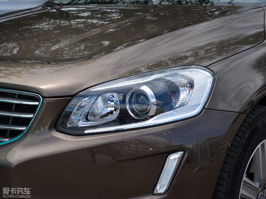 2016���֠���XC60  2.0T T5 AWD ���h��