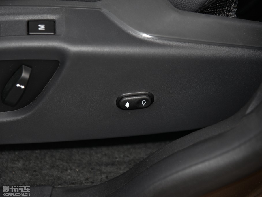 2016���֠���XC60  2.0T T5 AWD ���h(yu��n)��