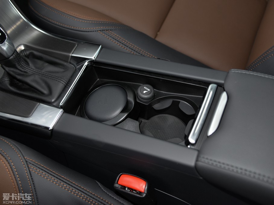 2016���֠���XC60  2.0T T5 AWD ���h��