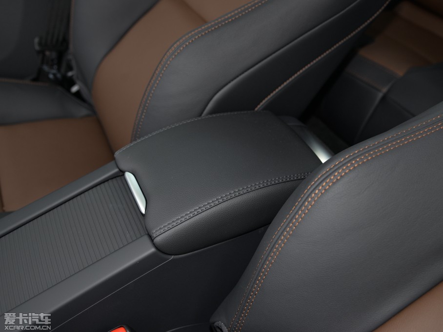 2016���֠���XC60  2.0T T5 AWD ���h��