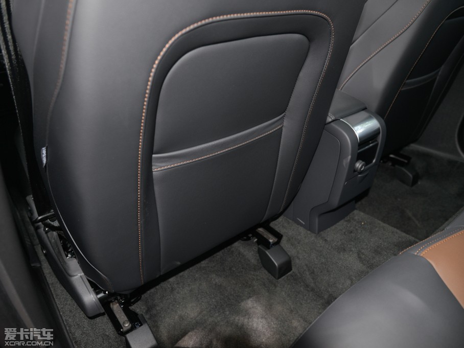 2016���֠���XC60  2.0T T5 AWD ���h��