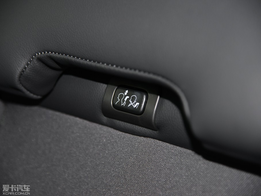 2016���֠���XC60  2.0T T5 AWD ���h��