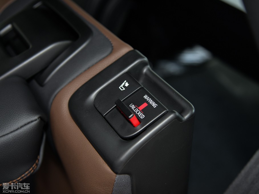 2016���֠���XC60  2.0T T5 AWD ���h��