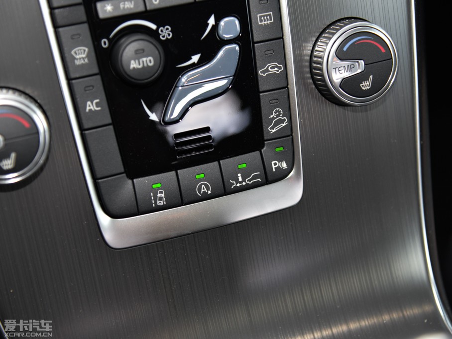 2016���֠���XC60  2.0T T5 AWD ���h(yu��n)��