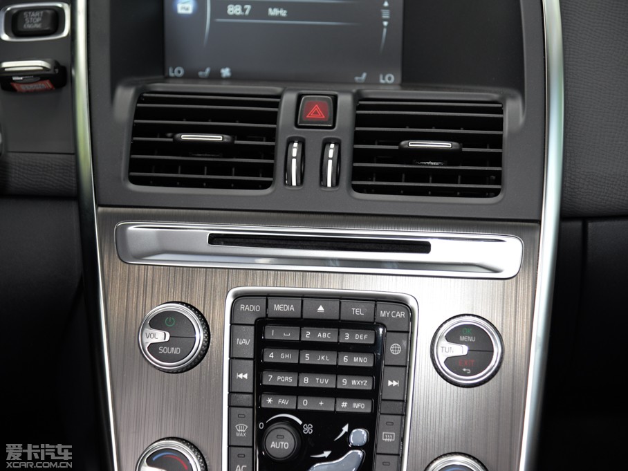 2016���֠���XC60  2.0T T5 AWD ���h(yu��n)��