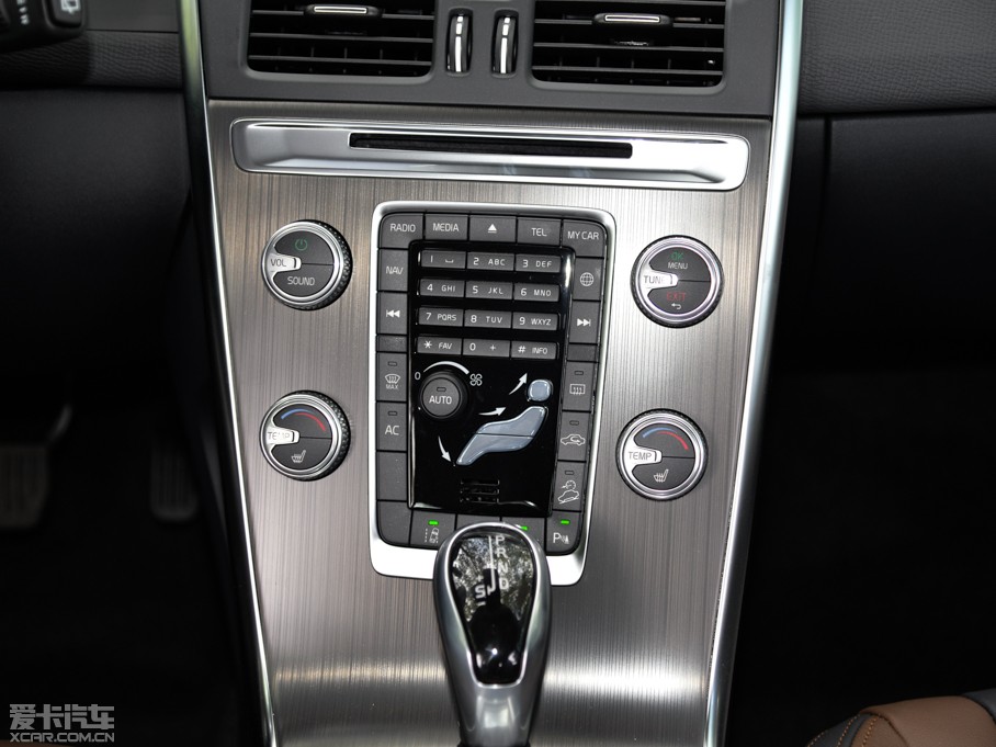 2016���֠���XC60  2.0T T5 AWD ���h(yu��n)��