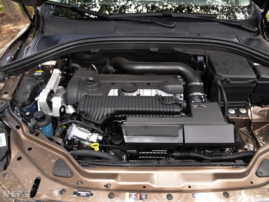 2016���֠���XC60  2.0T T5 AWD ���h��