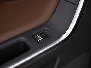 2016款 2.0T T5 AWD 智远版 中控区
