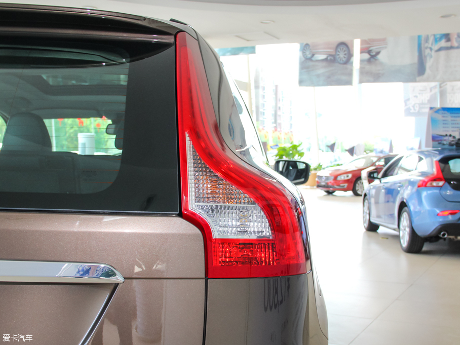 2017֠XC60 2.0T T5 AWD S