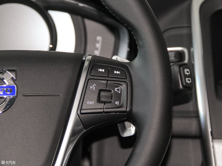 2017֠XC60 2.0T T5 AWD S