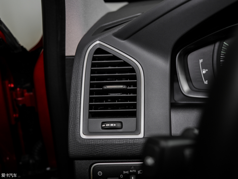 2017֠XC60 2.0T T5 M