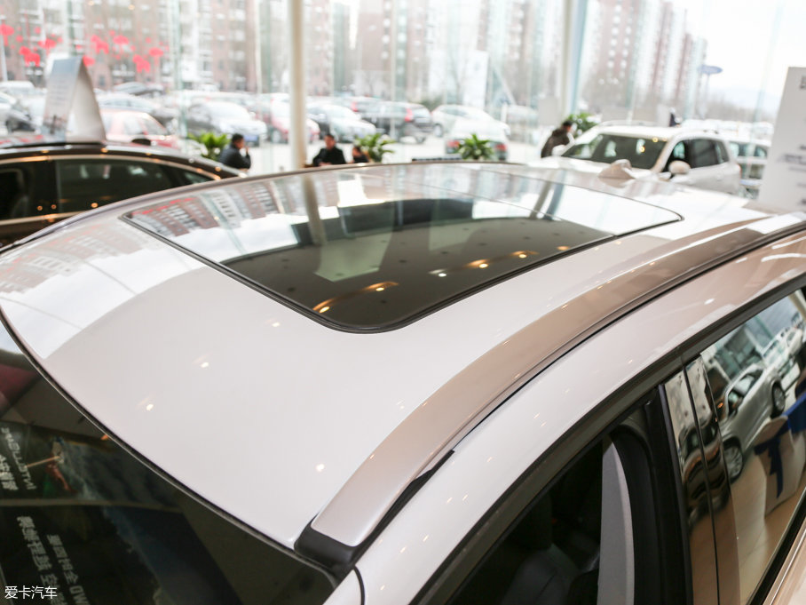 2017֠XC60 2.0T T5 AWD M(jn)