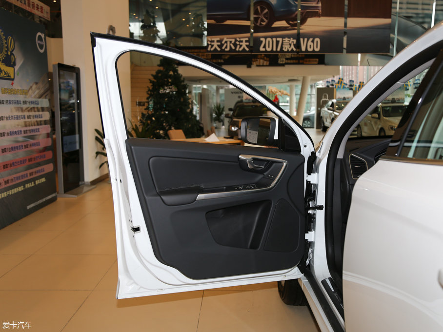 2017֠XC60 2.0T T5 AWD M(jn)