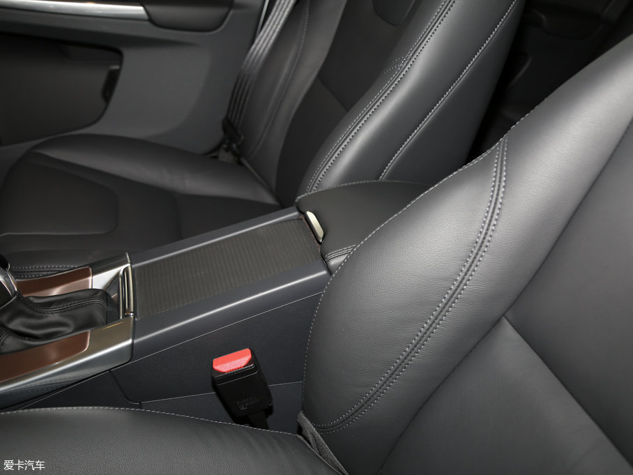 2017֠XC60 2.0T T5 AWD M