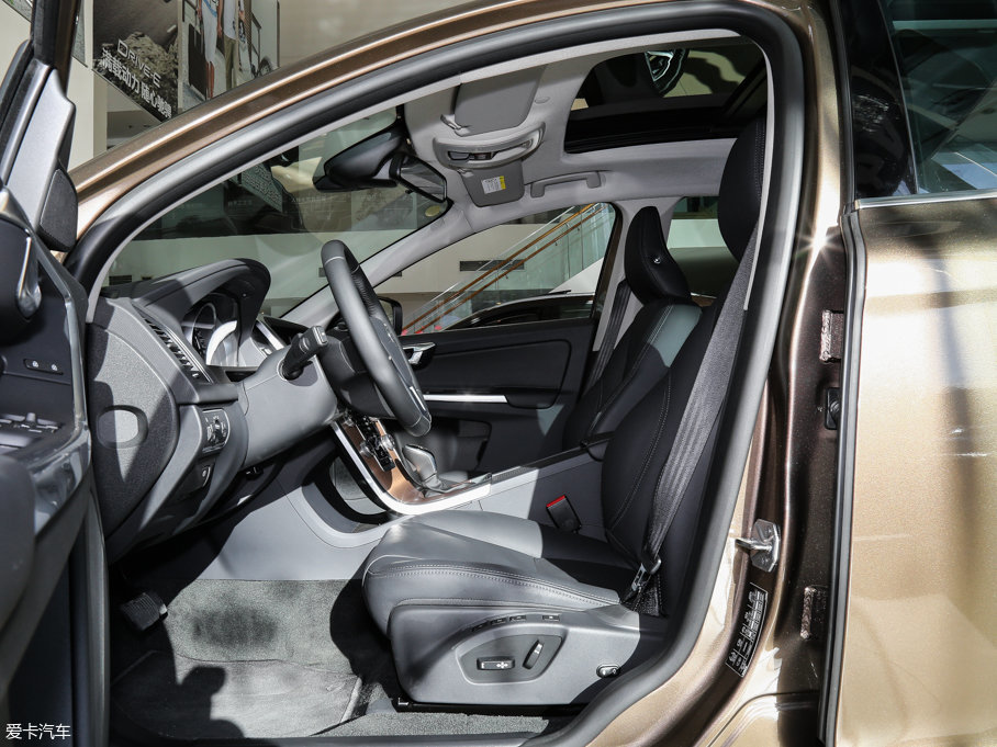 2017֠XC60 2.0T T5 M