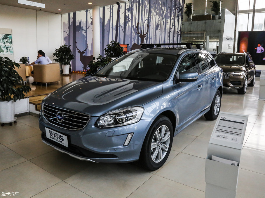 2017֠XC60 2.0T T5 AWD M