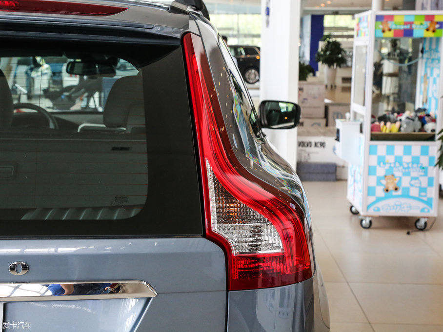 2017֠XC60 2.0T T5 AWD M