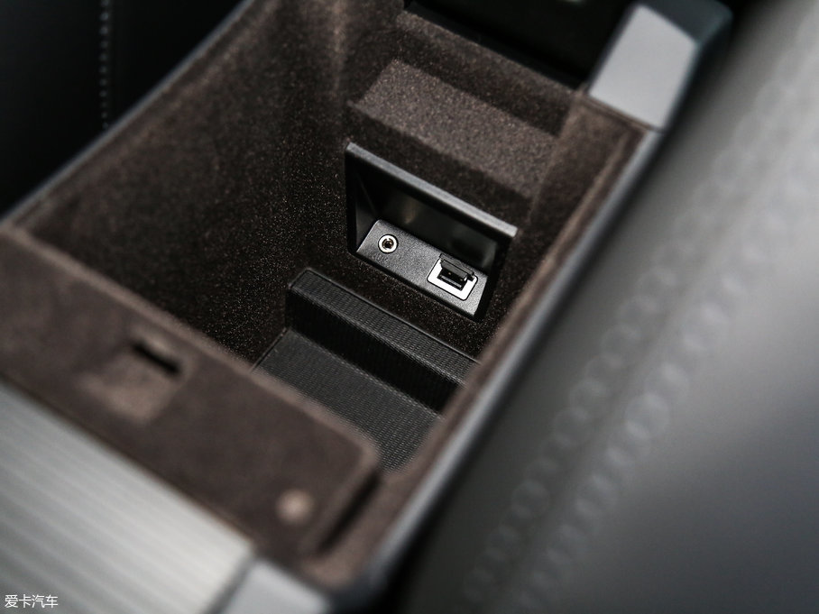 2017֠XC60 2.0T T5 AWD M