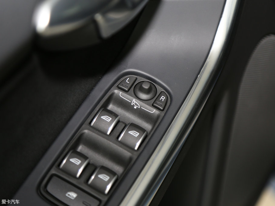 2017���֠���XC60 2.0T T5 AWD �����\��������