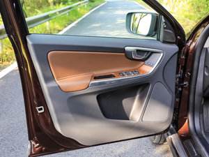 20172.0T T5 AWD Խ g