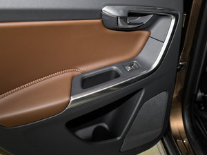 2017款2.0T T5 AWD 智远版 空间座椅
