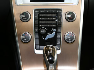 2017款2.0T T5 AWD 智进版 空调调节