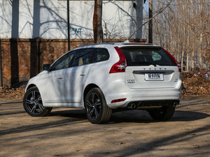 2017款2.0T T5 AWD 个性运动升级版 左后45度