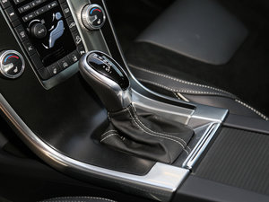 20172.0T T5 AWD (g)\(yn)(dng)(j) QU