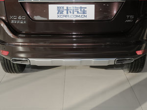 20172.0T T5 AWD M Ś