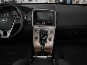 2017款2.0T T5 AWD 智进升级版 中控台