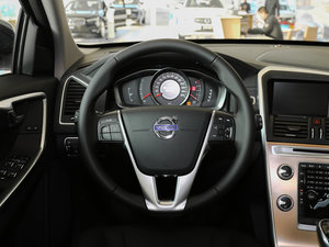 2017款2.0T T5 AWD 智进升级版 方向盘