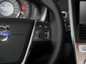 20172.0T T5 AWD M п؅^