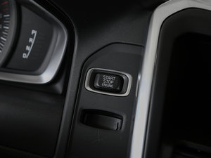 20172.0T T5 AWD M п؅^