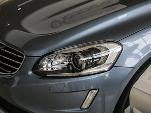 20172.0T T5 AWD M(jn) (x)(ji)^