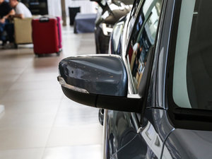 20172.0T T5 AWD M(jn) (x)(ji)^