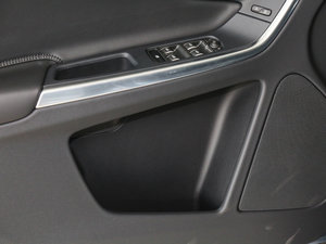 20172.0T T5 AWD M(jn) ǰTg