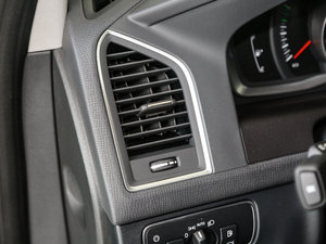 20172.0T T5 AWD M п؅^