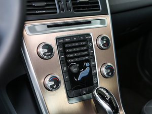 20172.0T T5 AWD M п؅^