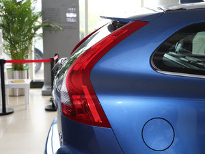 20172.0T T5 AWD \ (ji)^