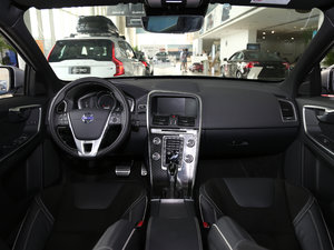 2017款2.0T T5 AWD 个性运动升级版 内饰全景