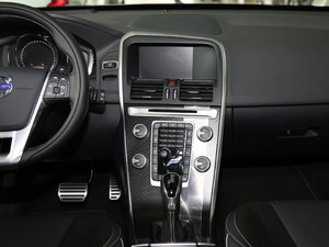 2017款2.0T T5 AWD 个性运动升级版 中控台