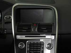 20172.0T T5 AWD \ {L